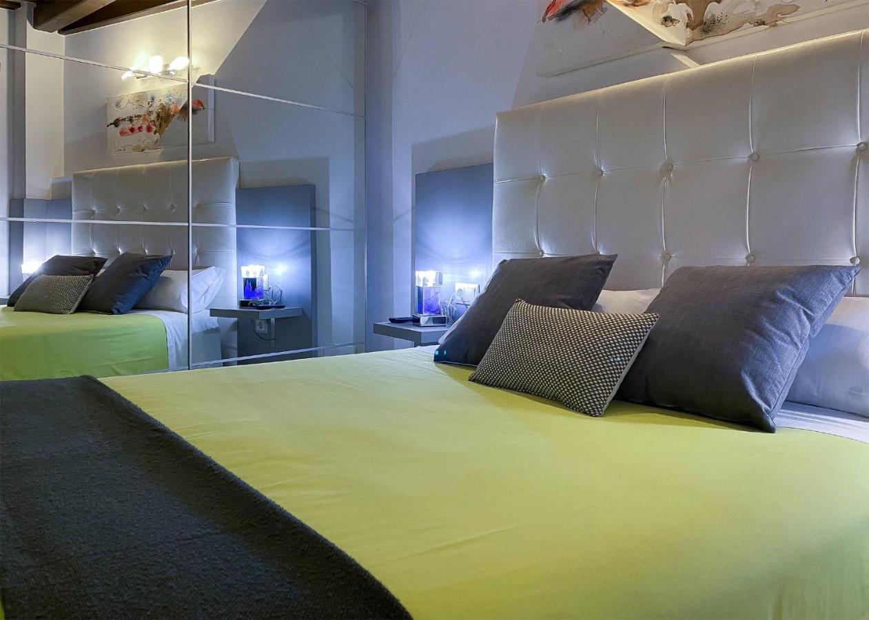 Apartaments Y Habitacions Entre Volcans Olot Exterior foto