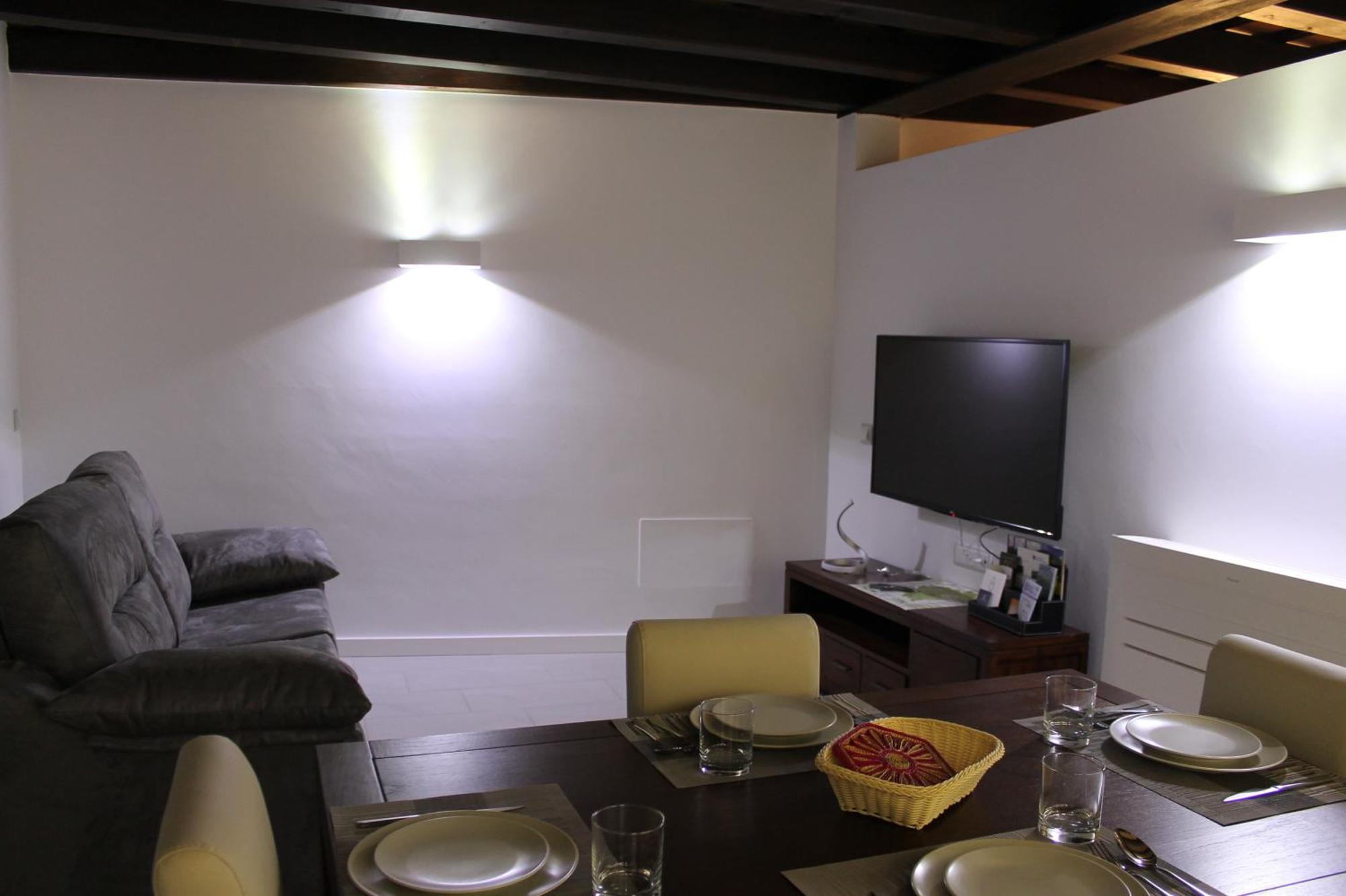 Apartaments Y Habitacions Entre Volcans Olot Exterior foto