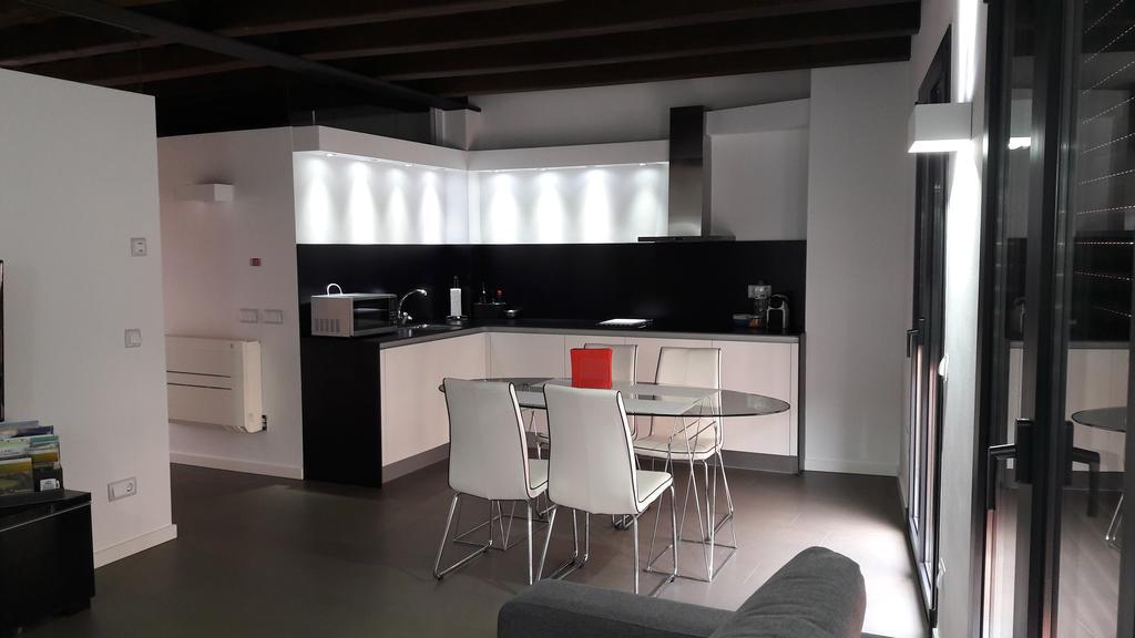 Apartaments Y Habitacions Entre Volcans Olot Exterior foto